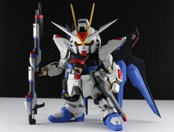 SD Strike Freedom Gundam [1/100 Strike Freedom Gundam Remodeleing] – Custom Build